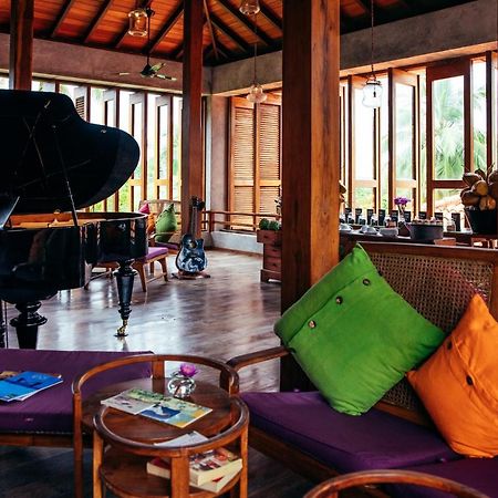 Utmt - Underneath The Mango Tree Spa & Beach Resort ديكويلاّ تين المظهر الخارجي الصورة