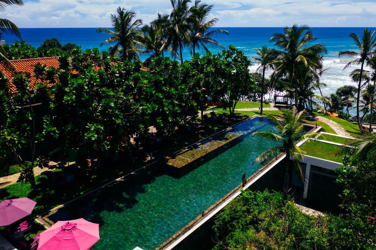 Utmt - Underneath The Mango Tree Spa & Beach Resort ديكويلاّ تين المظهر الخارجي الصورة