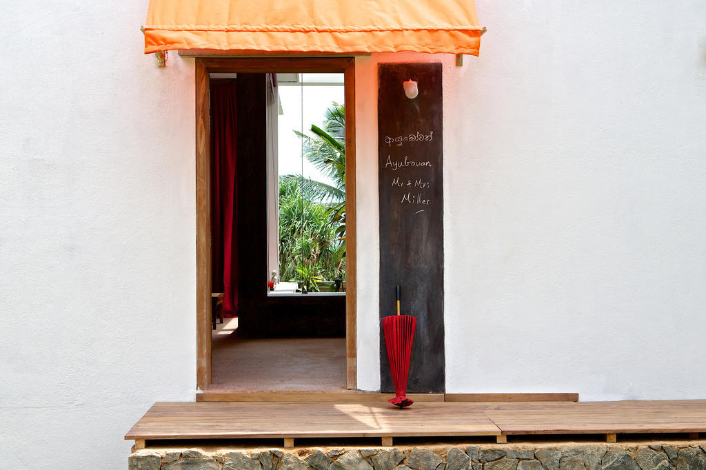 Utmt - Underneath The Mango Tree Spa & Beach Resort ديكويلاّ تين الغرفة الصورة