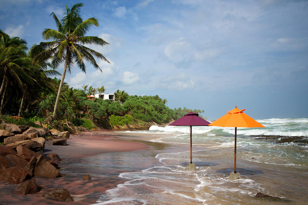 Utmt - Underneath The Mango Tree Spa & Beach Resort ديكويلاّ تين المظهر الخارجي الصورة