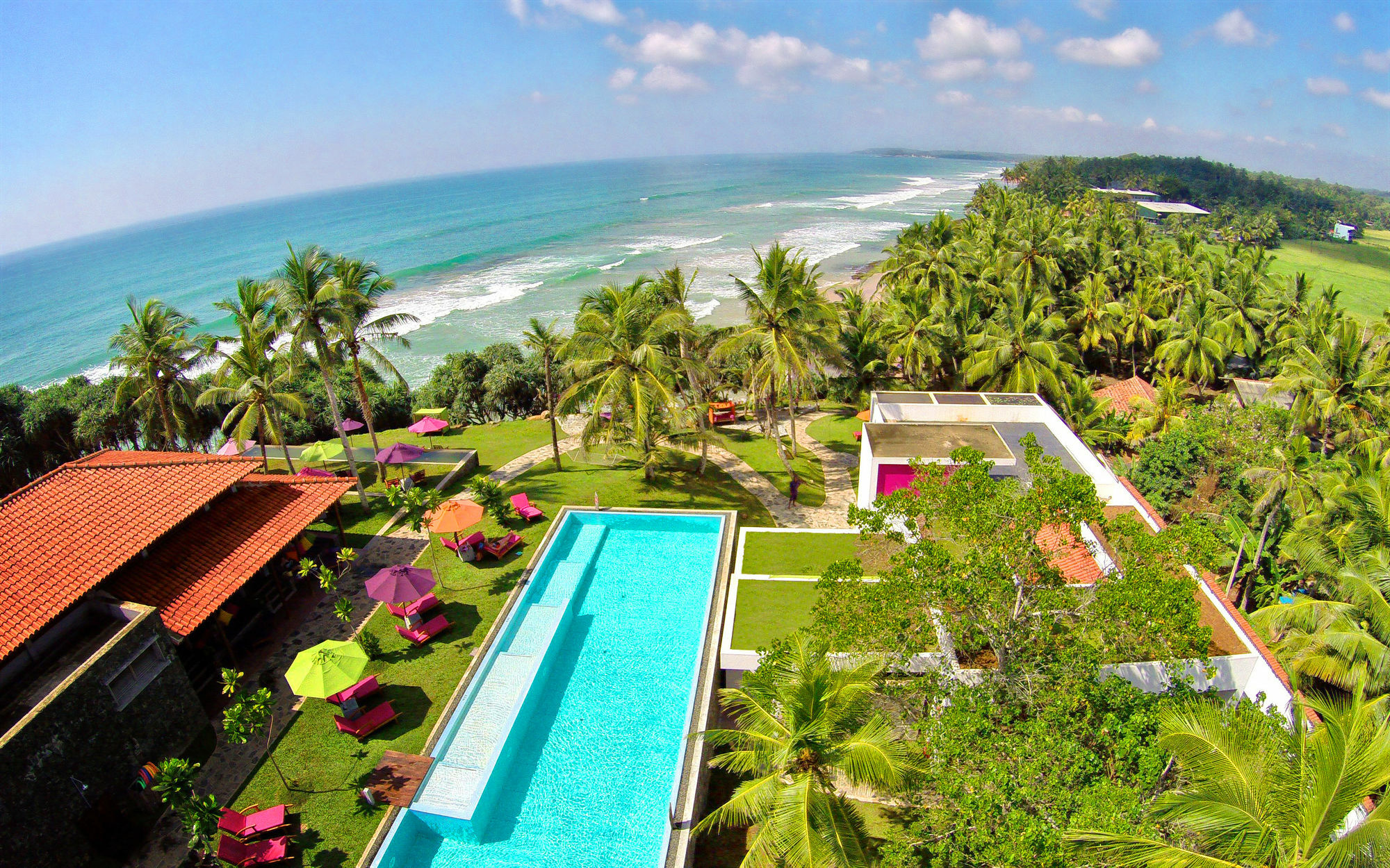 Utmt - Underneath The Mango Tree Spa & Beach Resort ديكويلاّ تين المظهر الخارجي الصورة