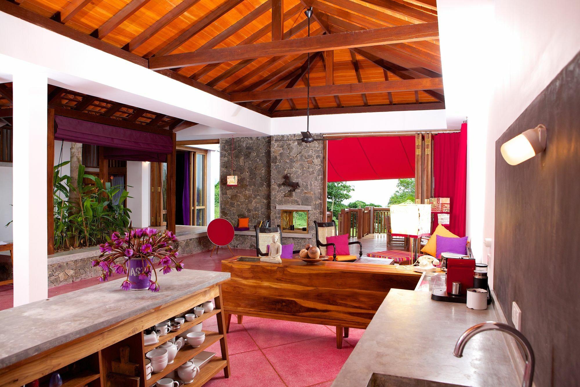 Utmt - Underneath The Mango Tree Spa & Beach Resort ديكويلاّ تين المظهر الخارجي الصورة