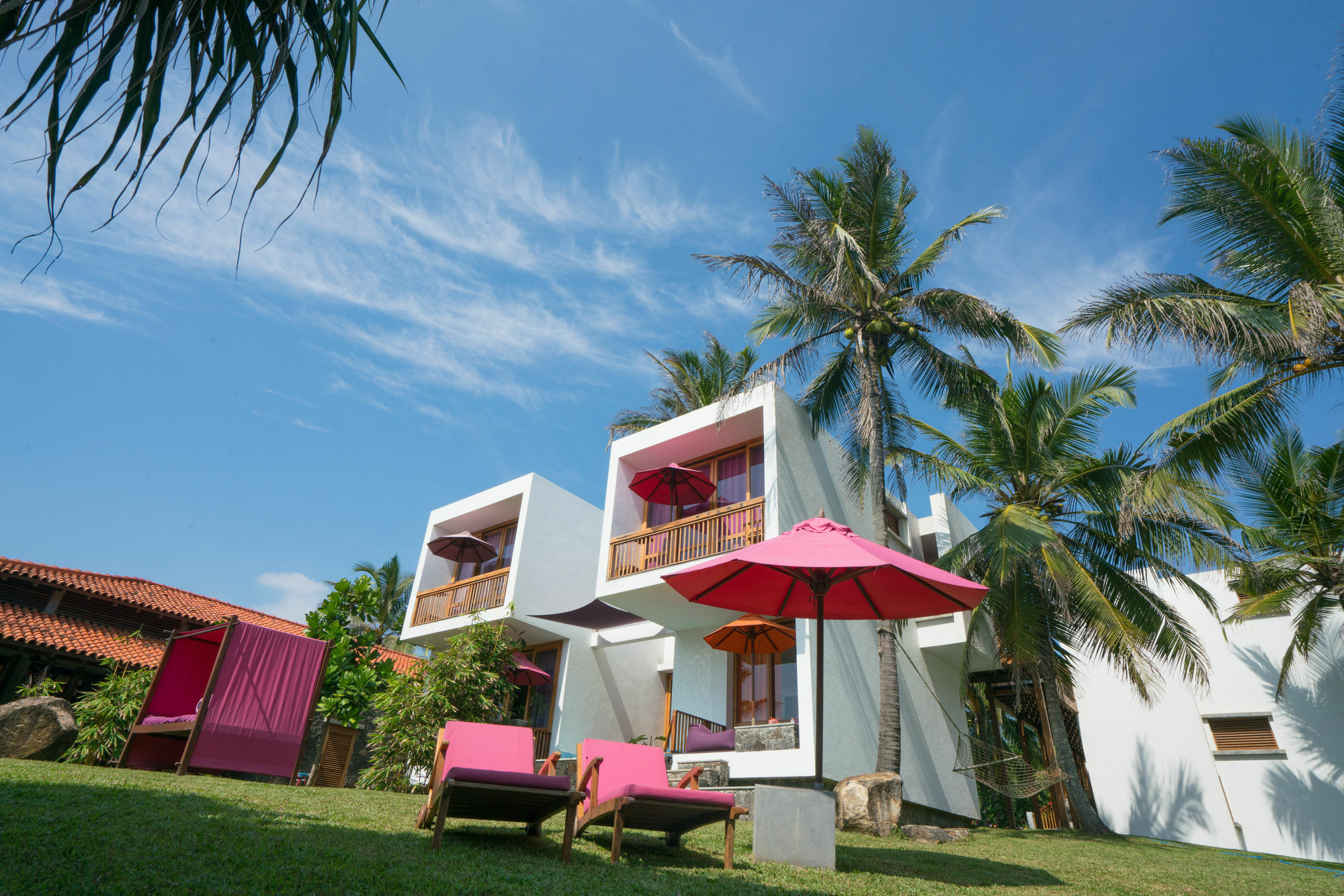 Utmt - Underneath The Mango Tree Spa & Beach Resort ديكويلاّ تين المظهر الخارجي الصورة